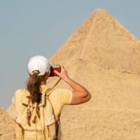 Giza püramiidid Egiptuses päikeseloojangul